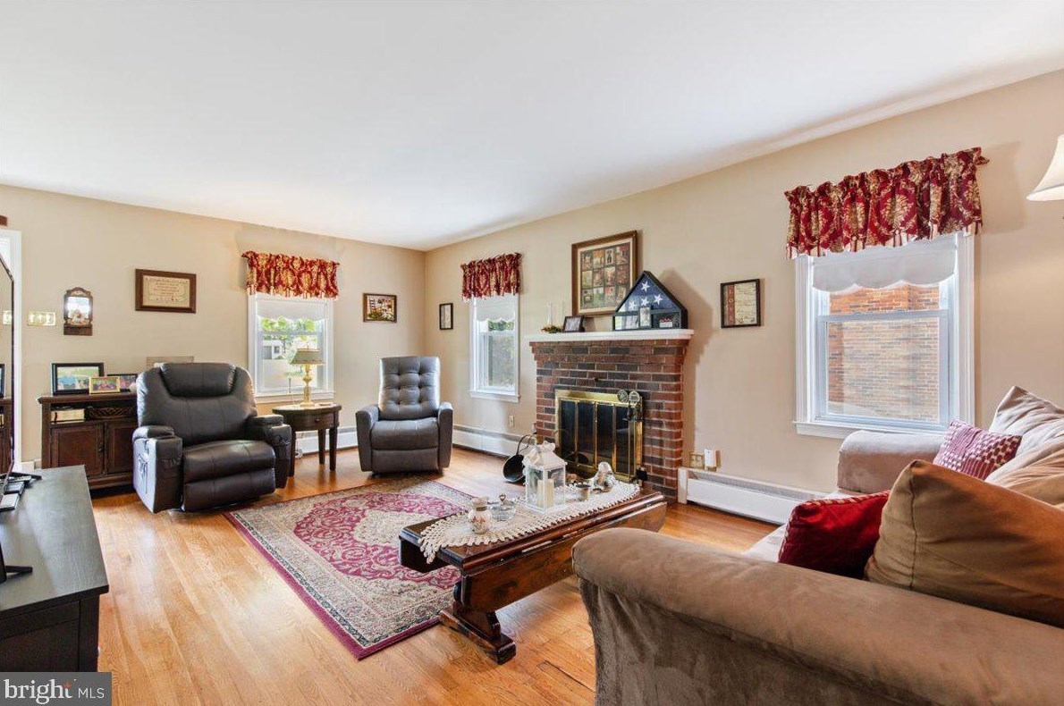 1823 Powell St, Norristown PA  19401-3304 exterior