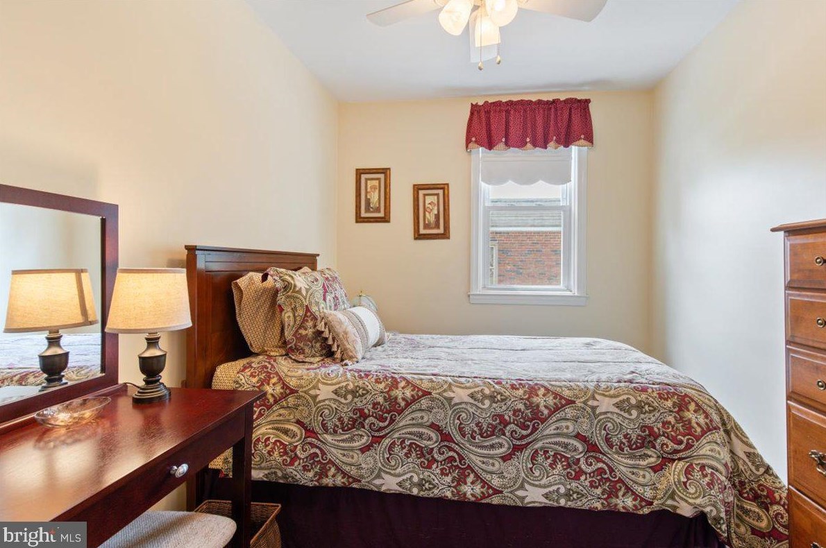 1823 Powell St, Norristown PA  19401-3304 exterior