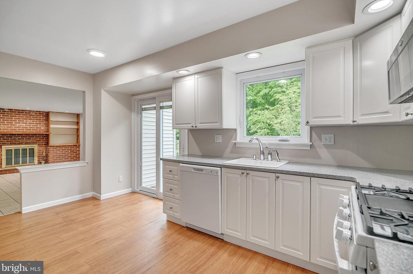 119 Aspen Pl, North Wales PA  19454-1702 exterior