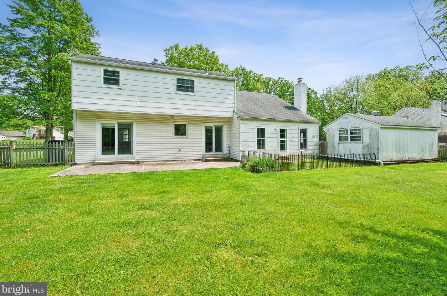 119 Aspen Pl, North Wales PA  19454-1702 exterior