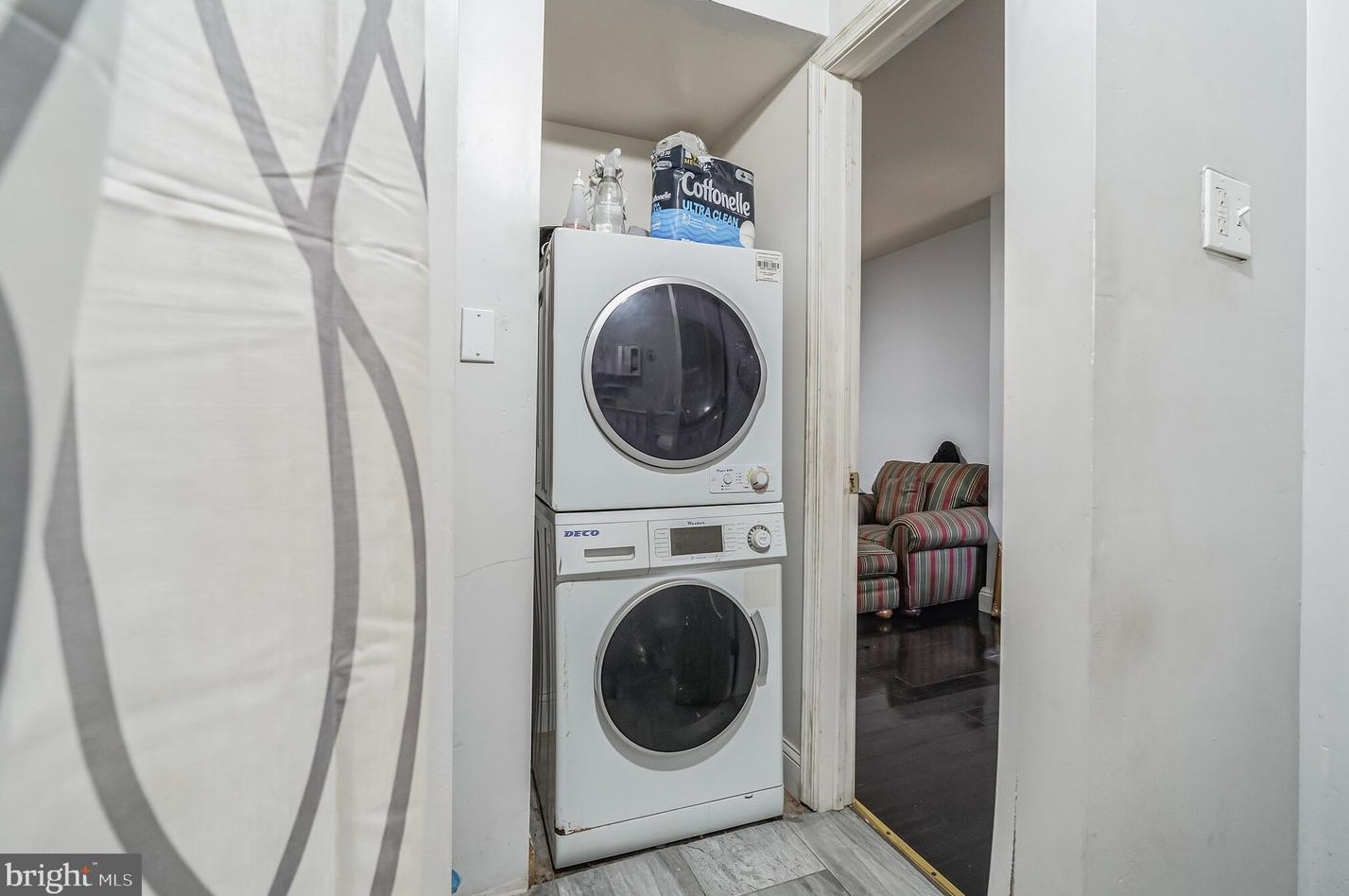 326 Cherry St, Norristown PA  19401-3802 exterior