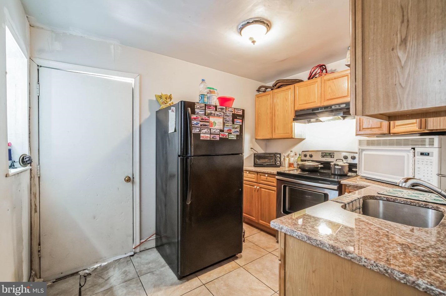 326 Cherry St, Norristown PA  19401-3802 exterior