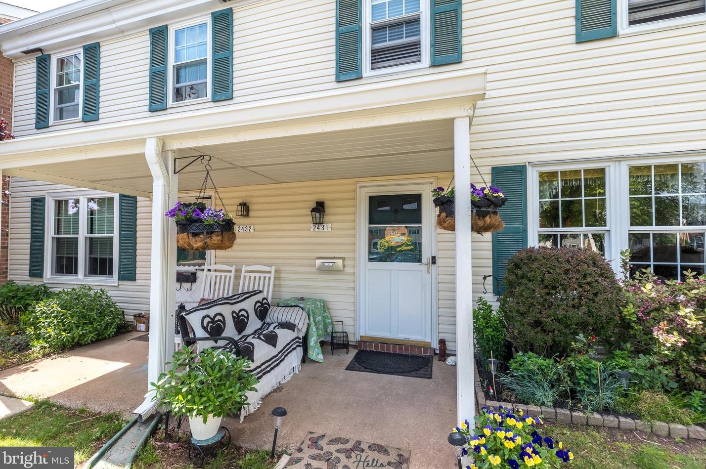2431 Hillock Ct, Lansdale PA  19446-4320 exterior