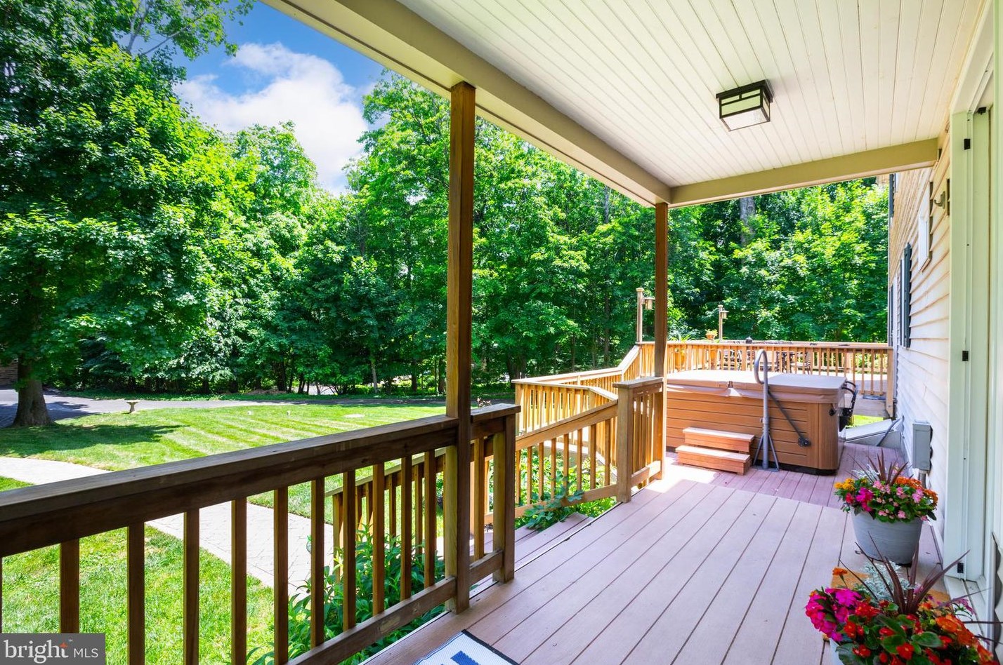 420 Accomac Rd, Wyncote PA 19095-1802 exterior