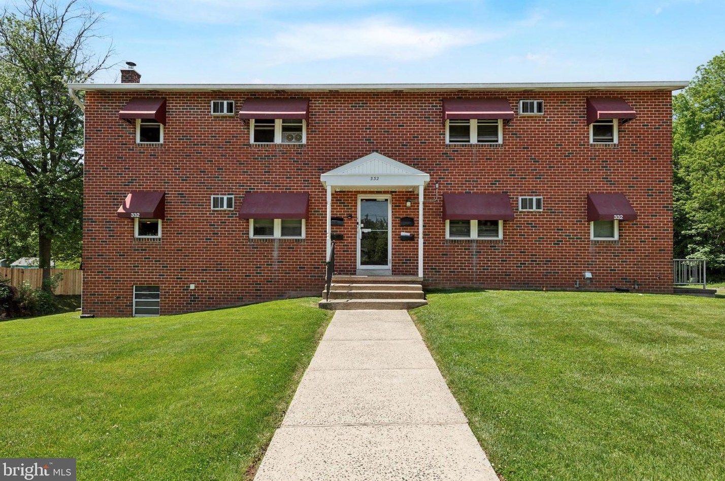 332 Perkiomen Ave, Lansdale PA  19446-3564 exterior