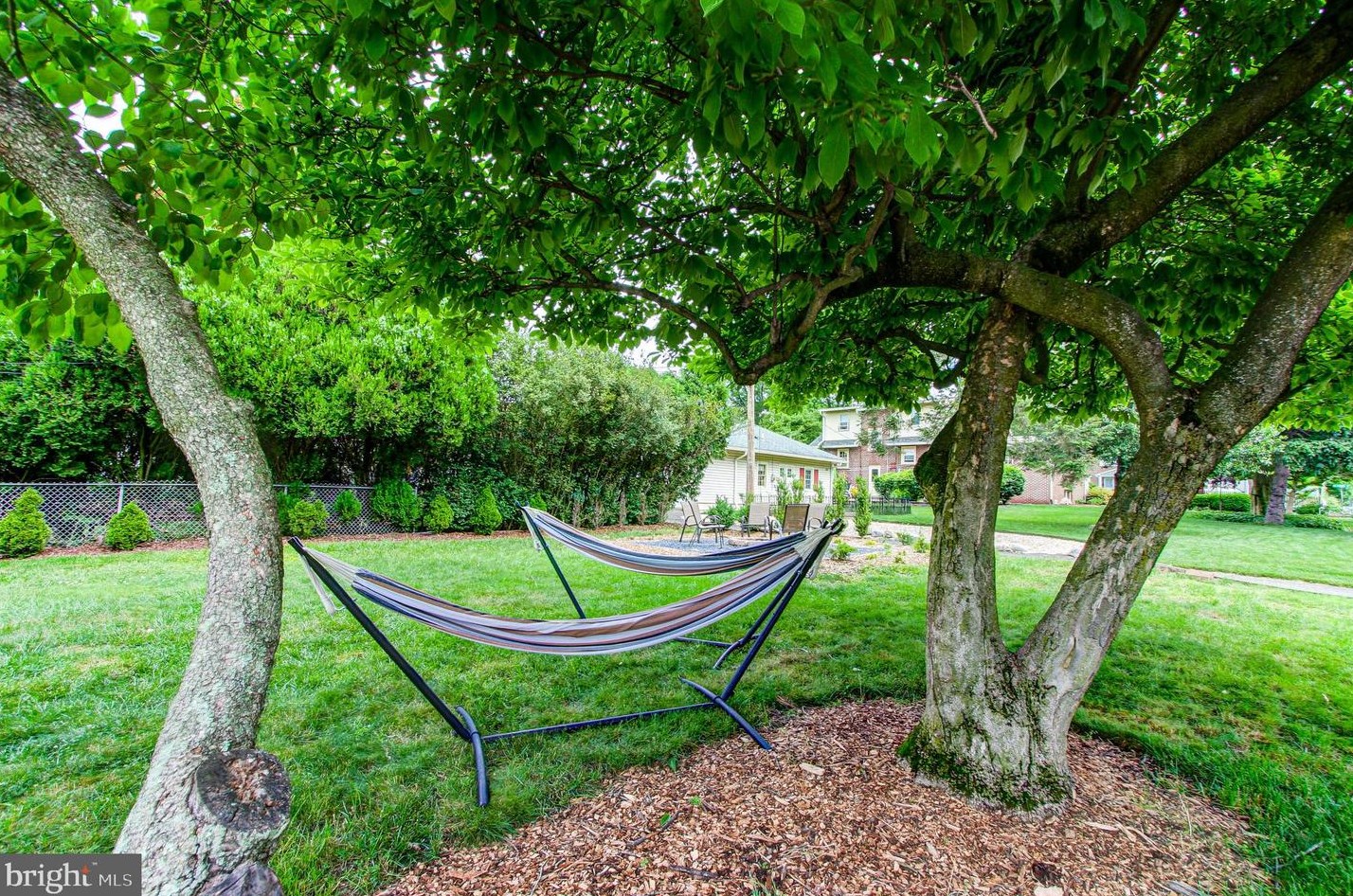 420 Cannon Ave, Lansdale PA 19446-3413 exterior