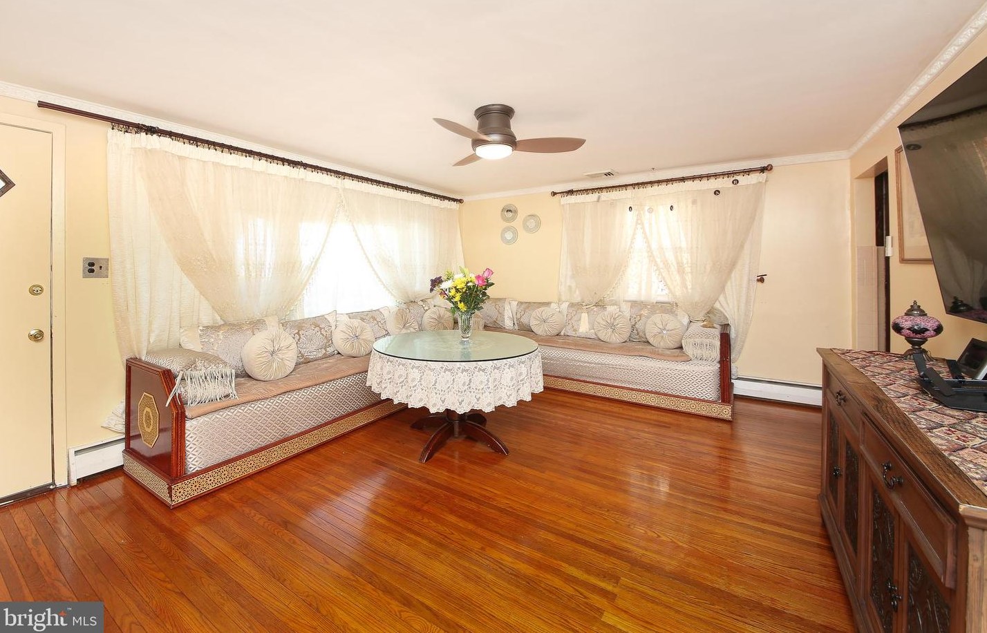 240 9th St, North Wales PA  19454-2914 exterior