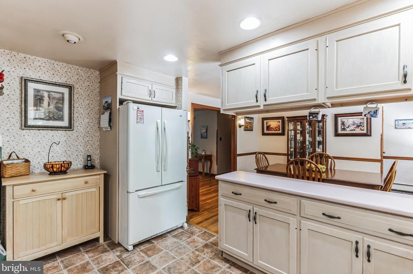 1406 Taylor Rd, Lansdale PA  19446-1552 exterior