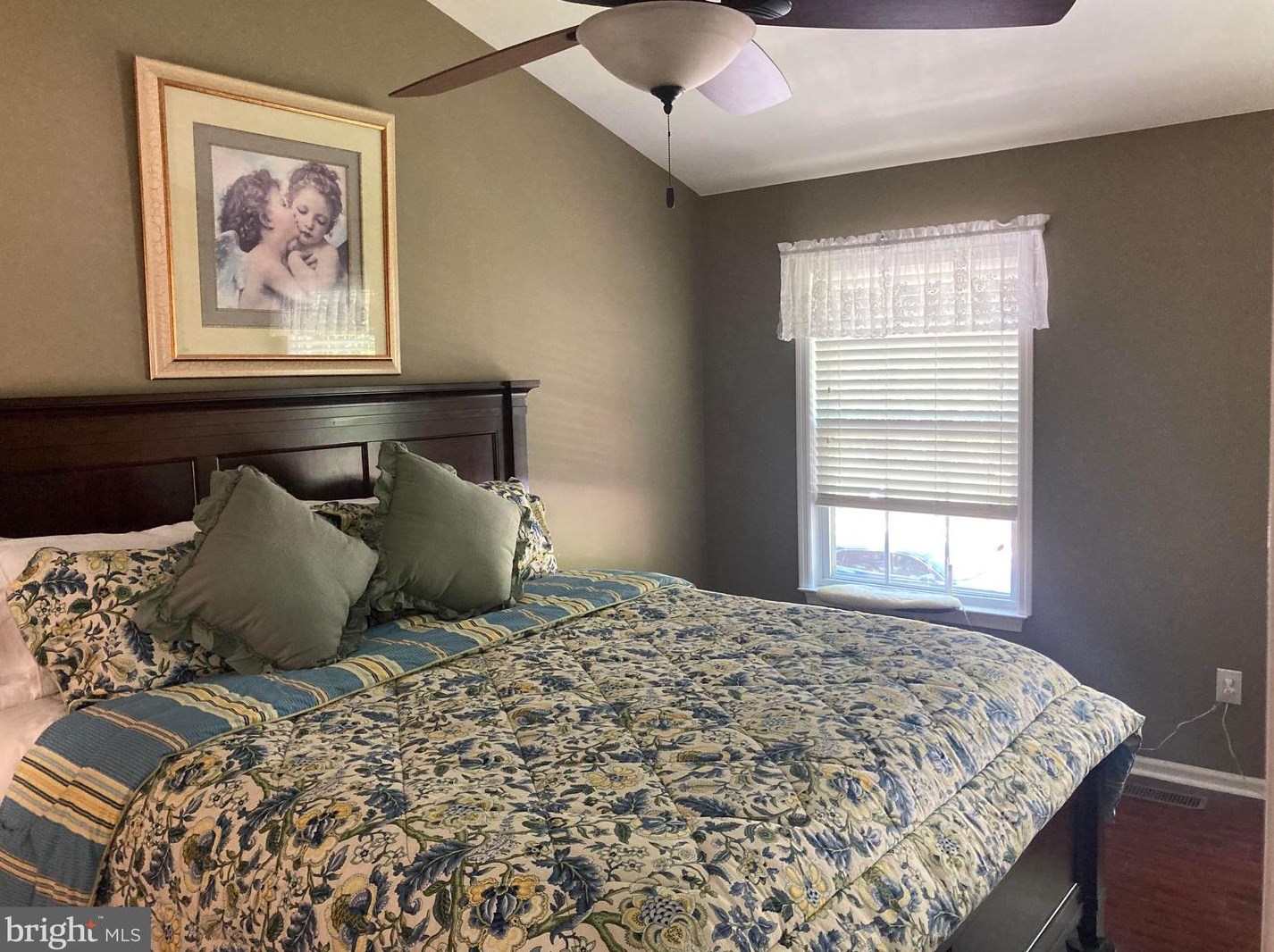 102 Pemberton Ct, North Wales PA 19454-4230 exterior