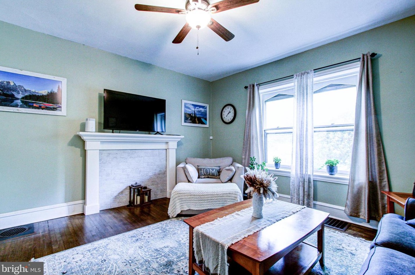 149 Fernbrook Ave, Wyncote PA 19095-1507 exterior