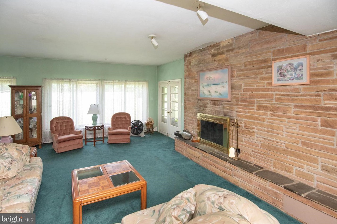 1029 Snyder Rd, Lansdale PA  19446-4609 exterior