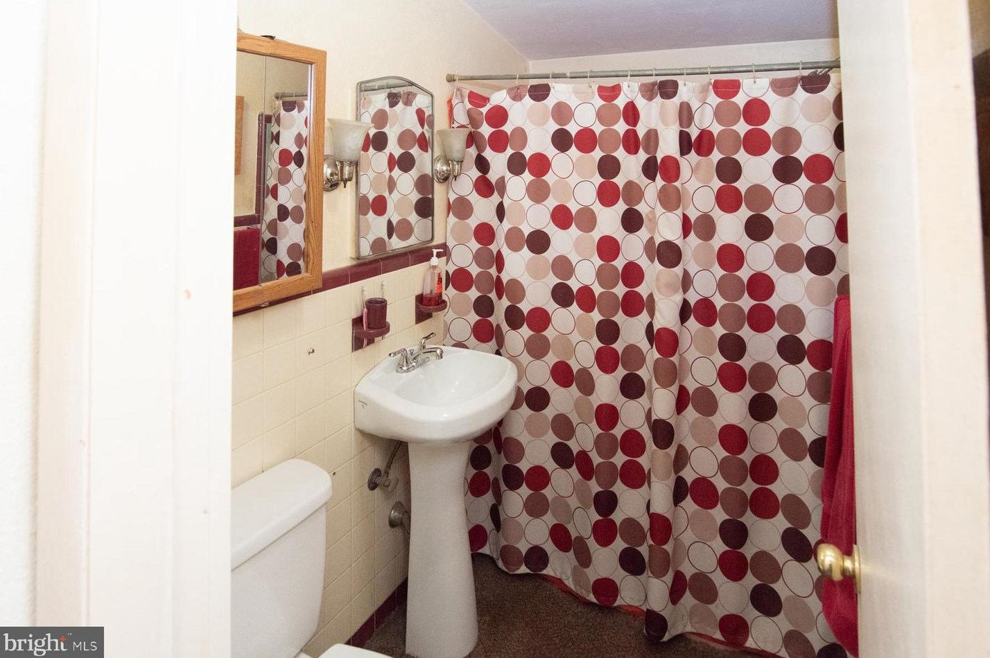 1029 Snyder Rd, Lansdale PA  19446-4609 exterior