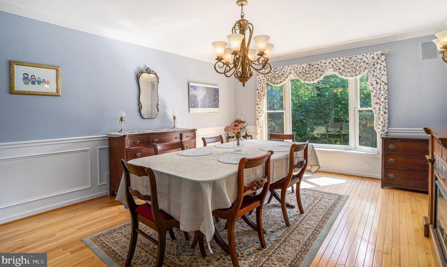 139 Clover Leaf Ln, North Wales PA  19454-1929 exterior