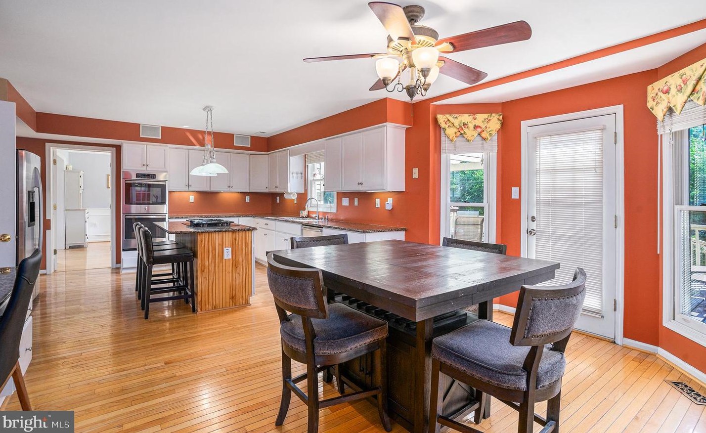 139 Clover Leaf Ln, North Wales PA  19454-1929 exterior