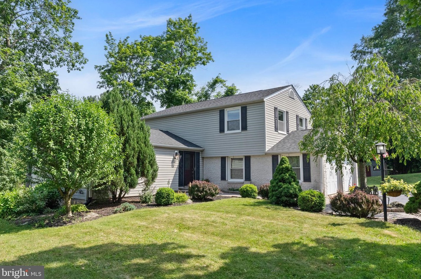 630 Bonnybrook Ave, Collegeville PA  19426-1914 exterior