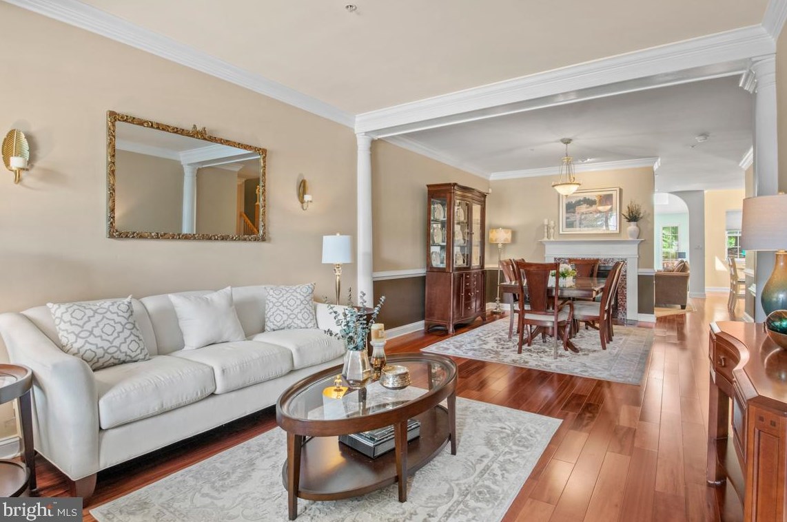 121 Mdw Vw Ln, Lansdale PA 19446-5929 exterior