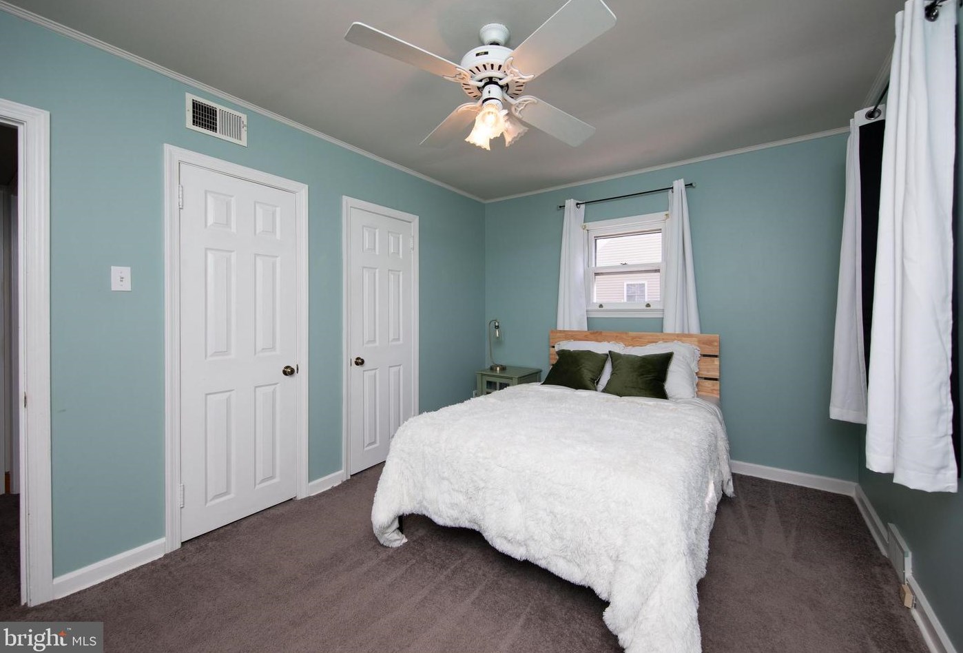 307 Crestview Rd, Lansdale PA 19446-2908 exterior