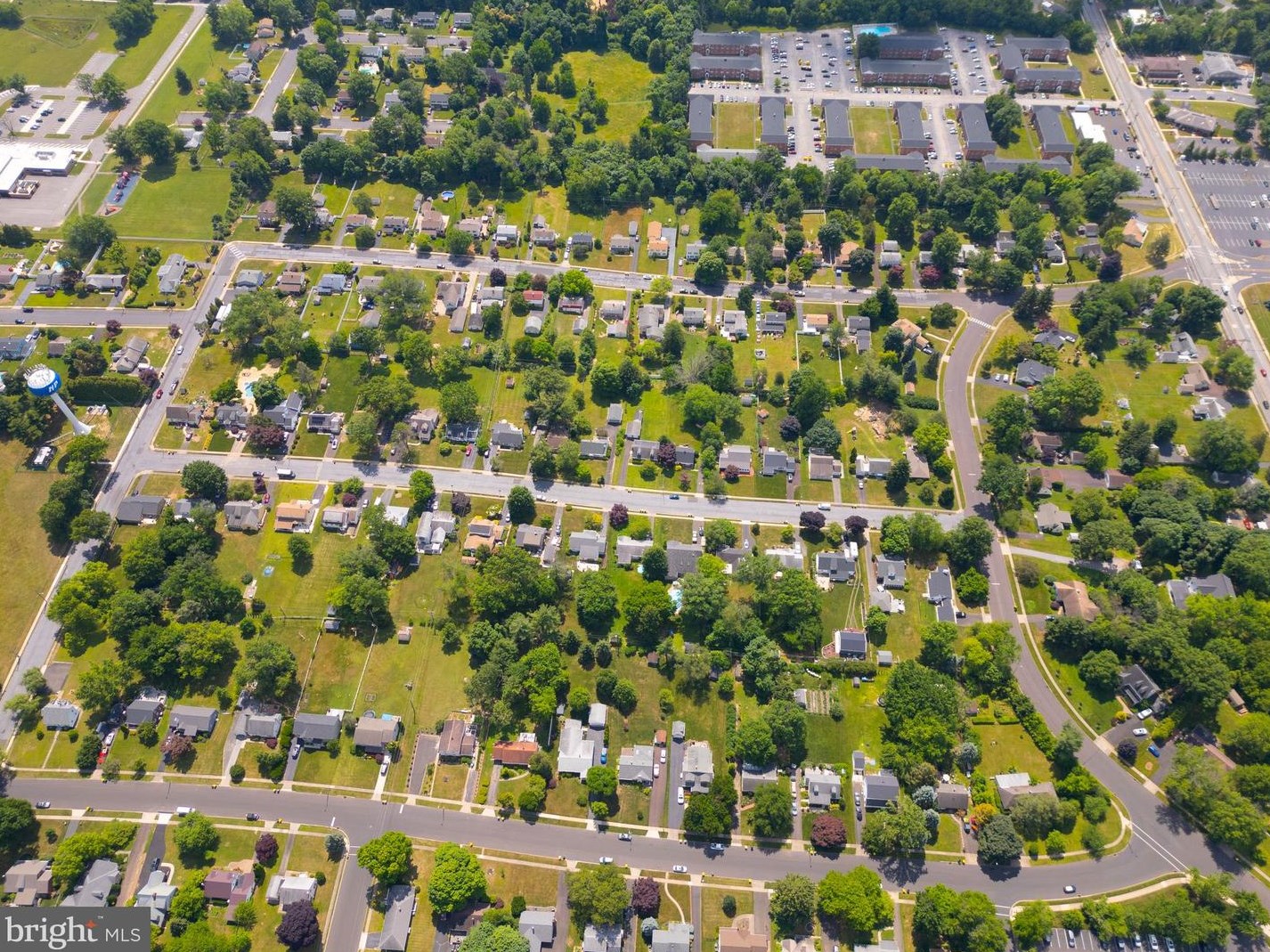 307 Crestview Rd, Lansdale PA 19446-2908 exterior