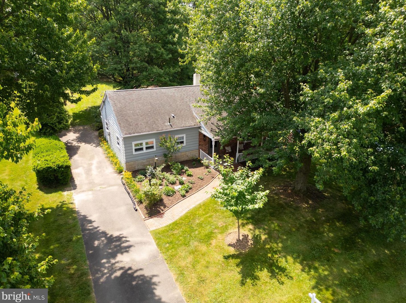 307 Crestview Rd, Lansdale PA 19446-2908 exterior