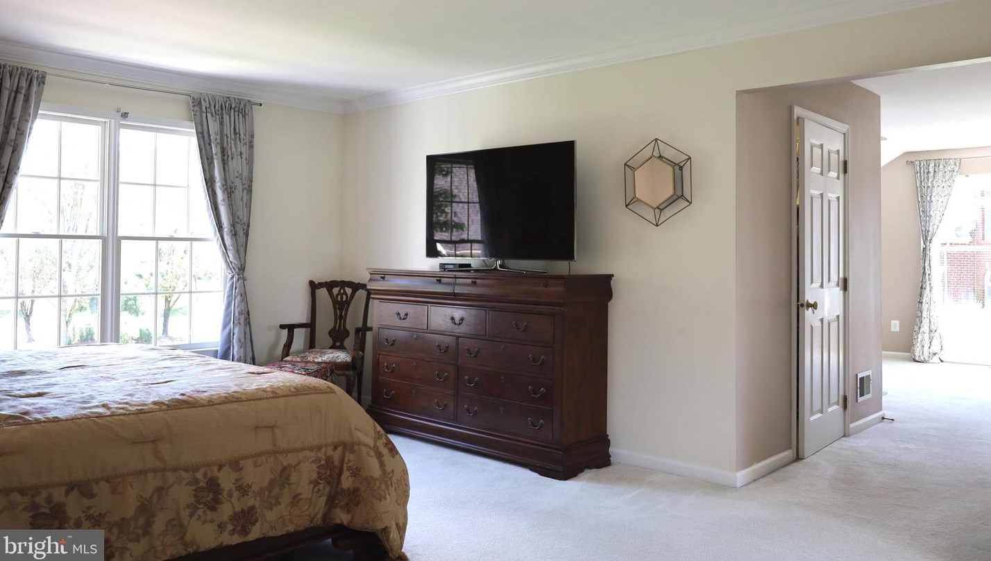 1410 Merlin Cir, Norristown PA  19403-1858 exterior