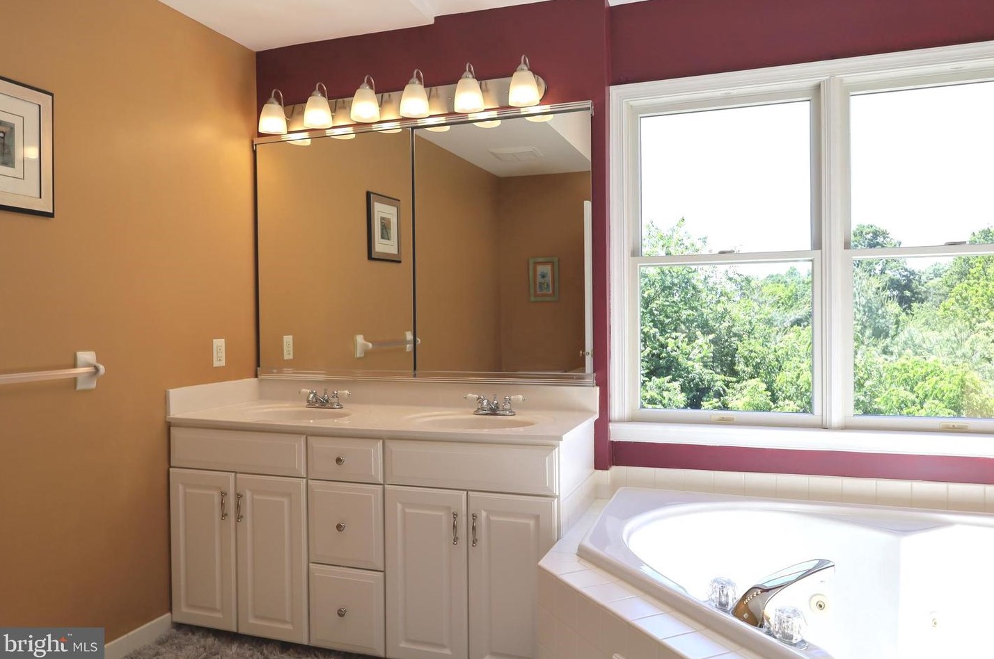 1410 Merlin Cir, Norristown PA  19403-1858 exterior