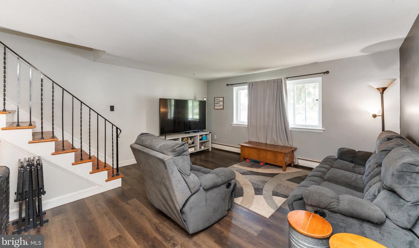 46 7 St, Lansdale PA 19446-2217 exterior