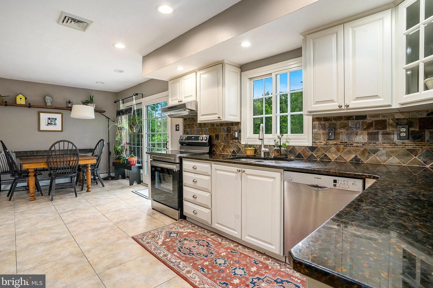 700 Sunnyside Ave, Norristown PA  19403-1821 exterior