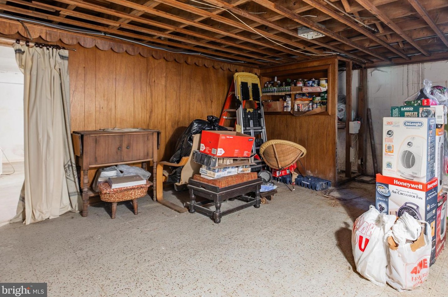 932 Twining Rd, Dresher PA  19025-1919 exterior