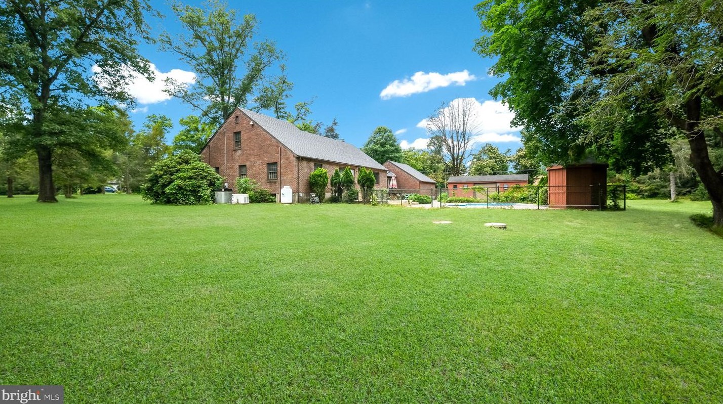 941 Tennis Ave, Prospectville PA  19002-2312 exterior