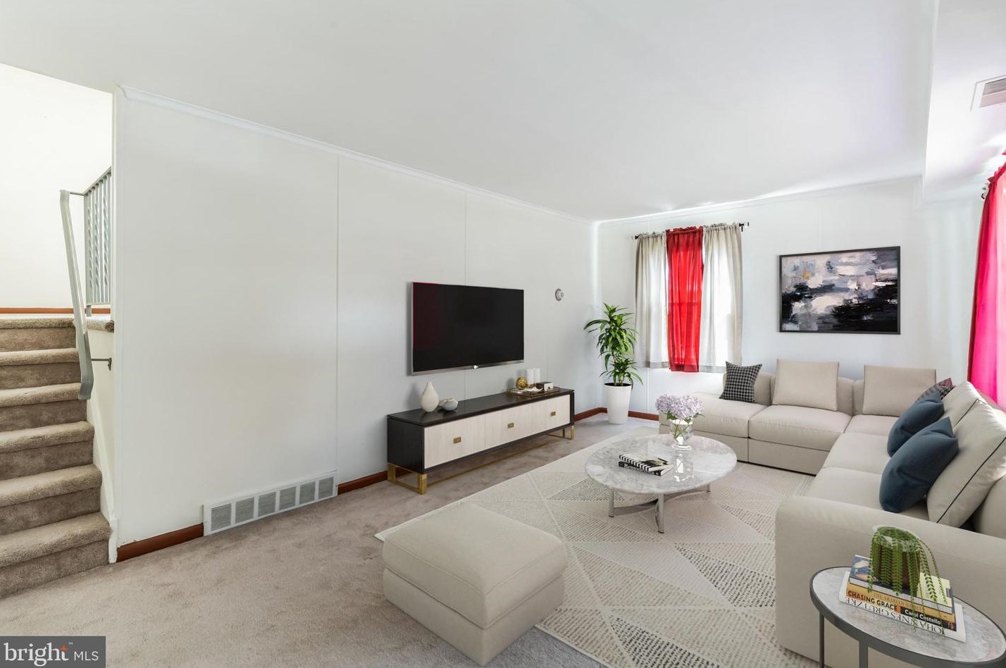 477 Old Fort Rd, Norristown PA  19406-2315 exterior