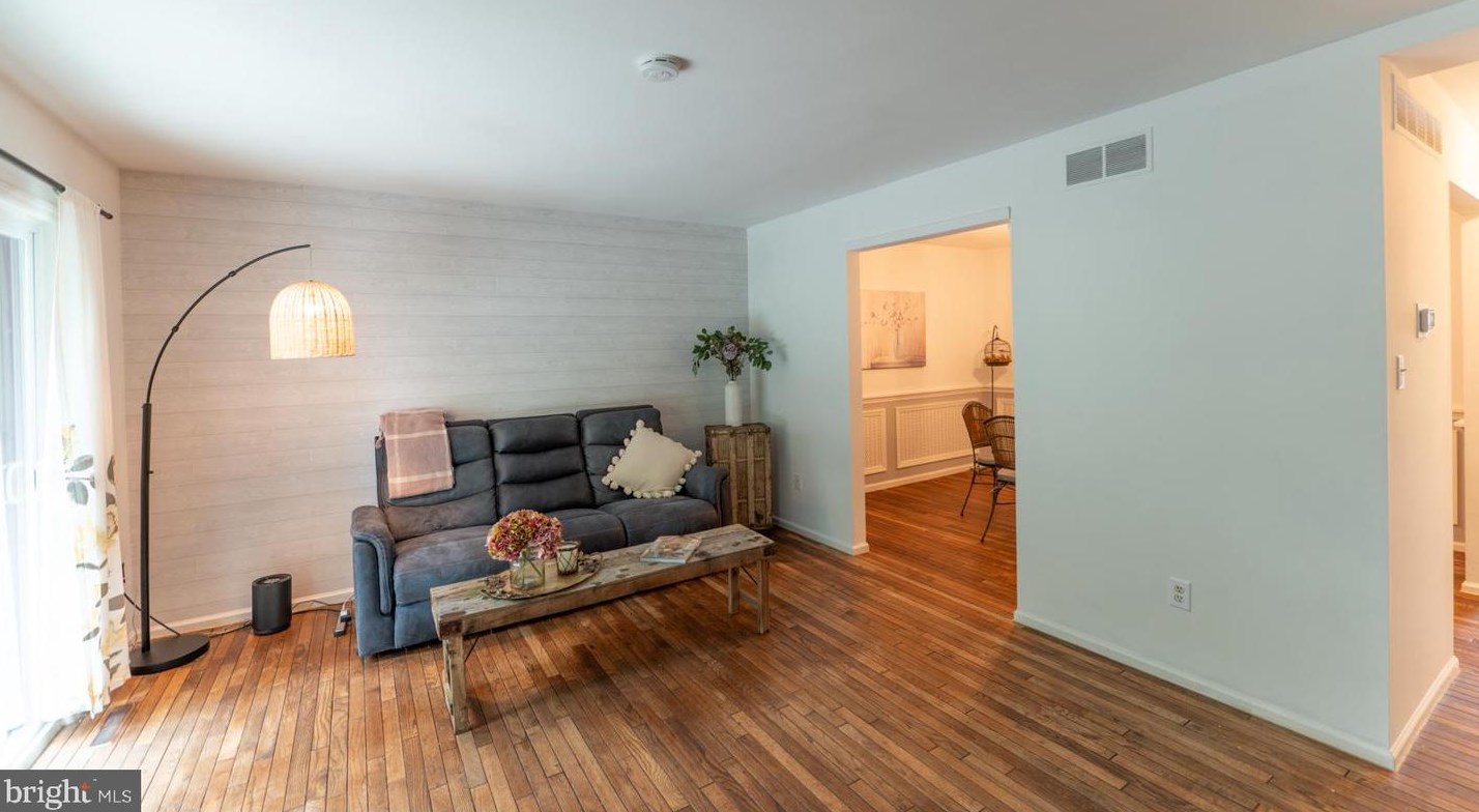 186 Roboda Blvd, Limerick PA  19468-2978 exterior