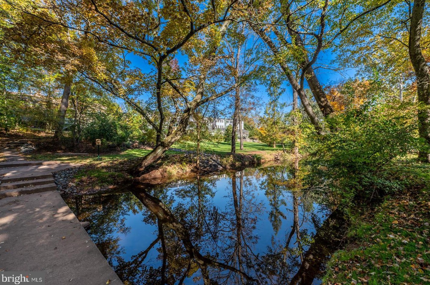 186 Roboda Blvd, Limerick PA  19468-2978 exterior