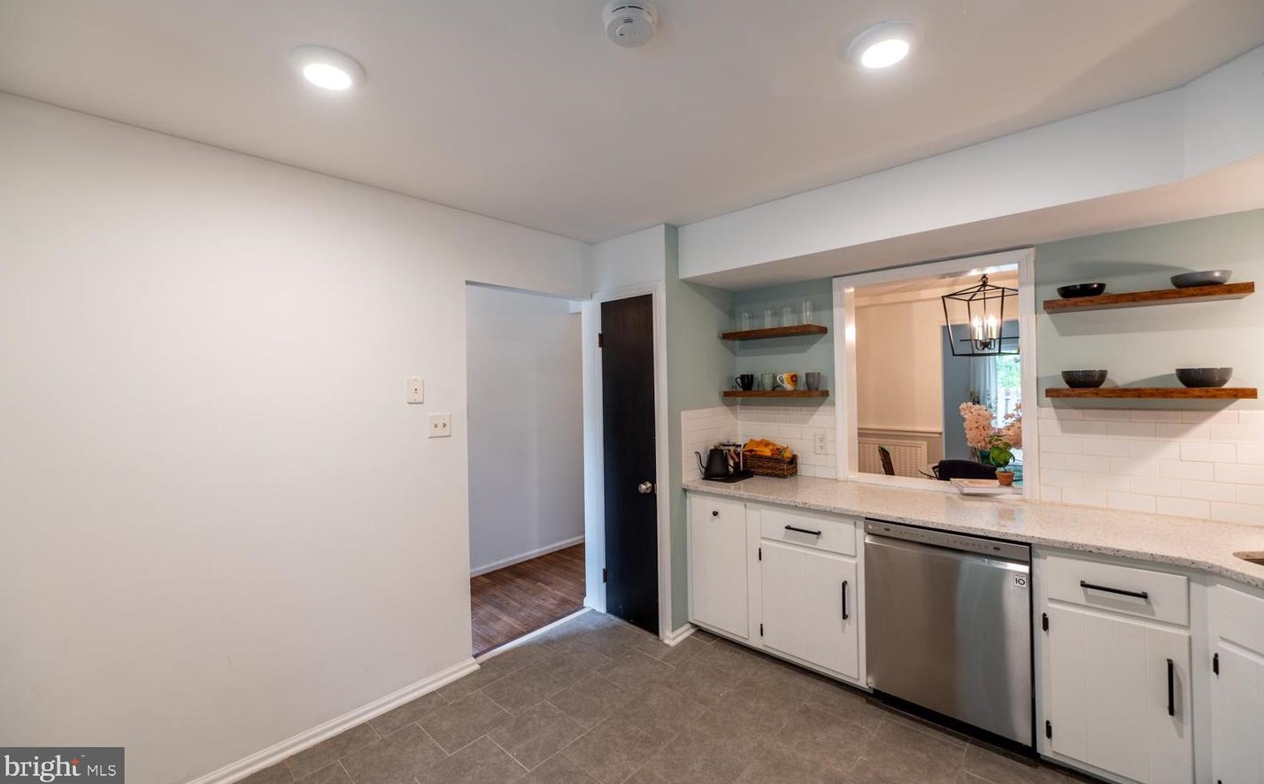 186 Roboda Blvd, Limerick PA  19468-2978 exterior