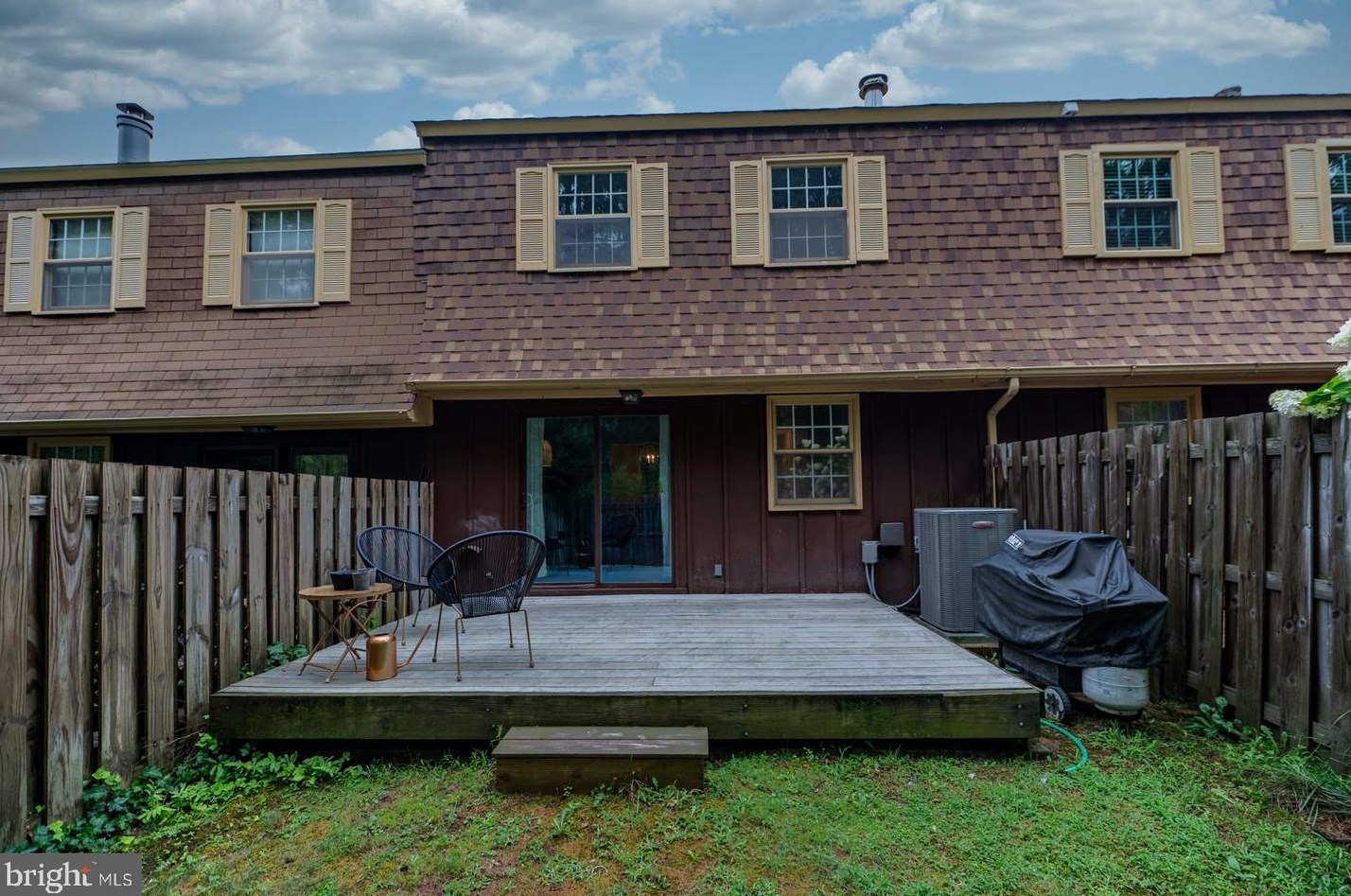 186 Roboda Blvd, Limerick PA  19468-2978 exterior