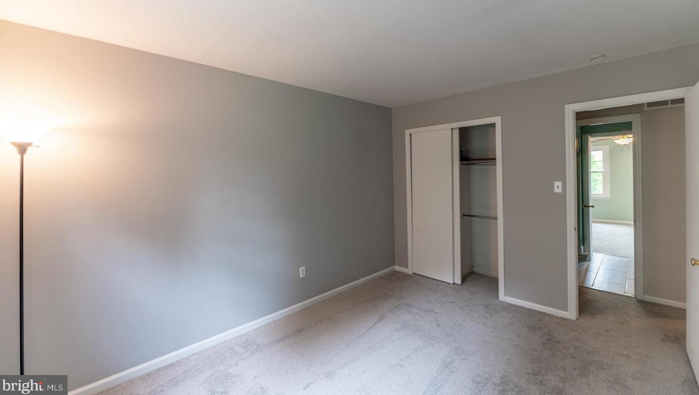 186 Roboda Blvd, Limerick PA  19468-2978 exterior