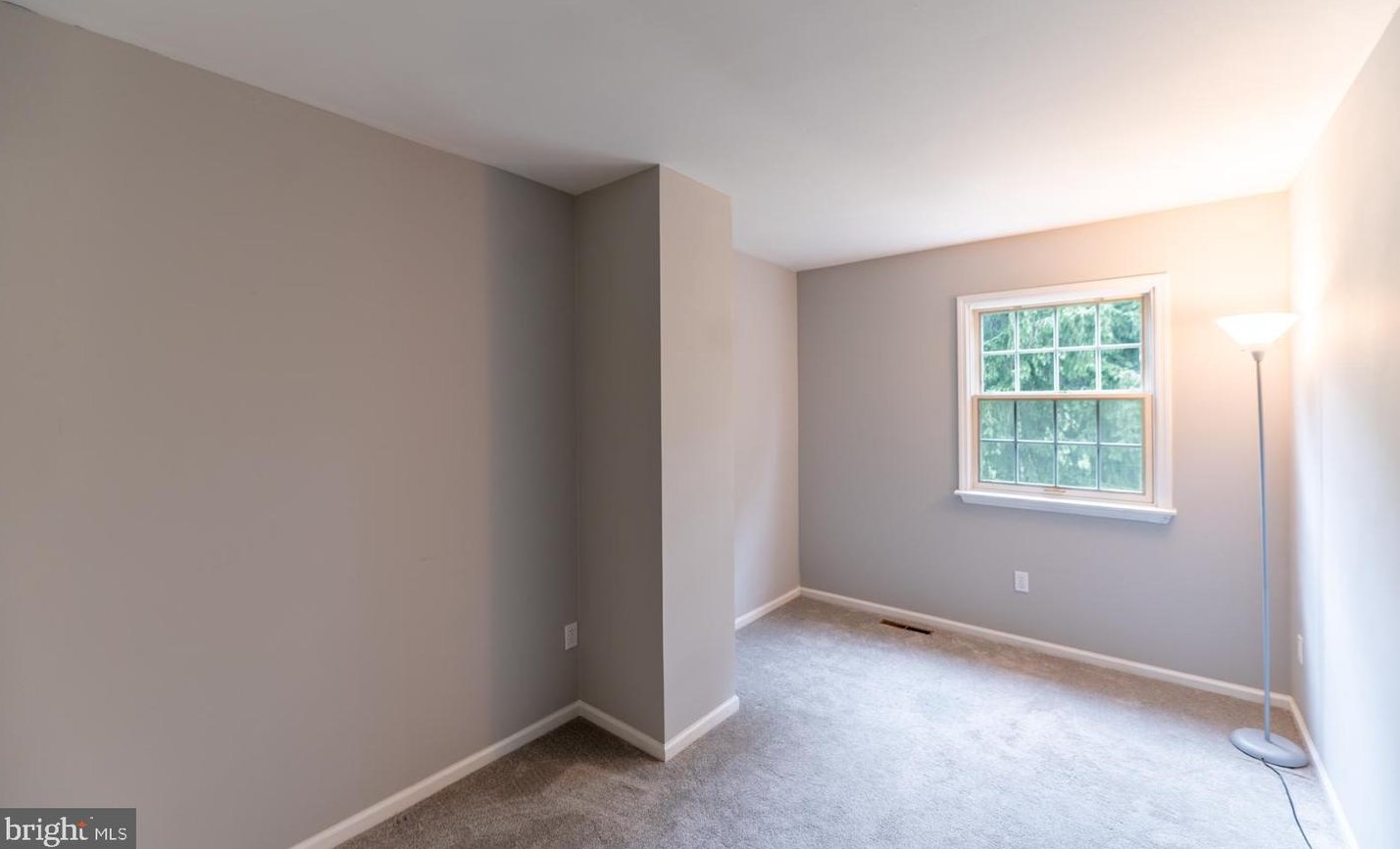 186 Roboda Blvd, Limerick PA  19468-2978 exterior