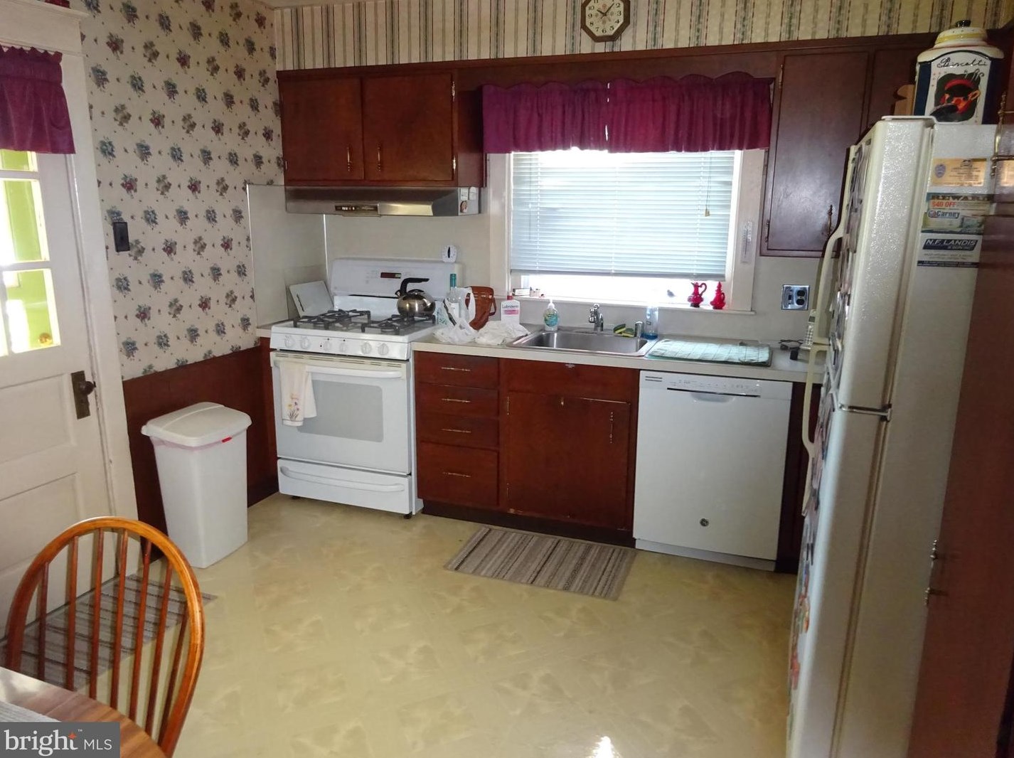 433 Perkiomen Ave, Lansdale PA 19446-3432 exterior