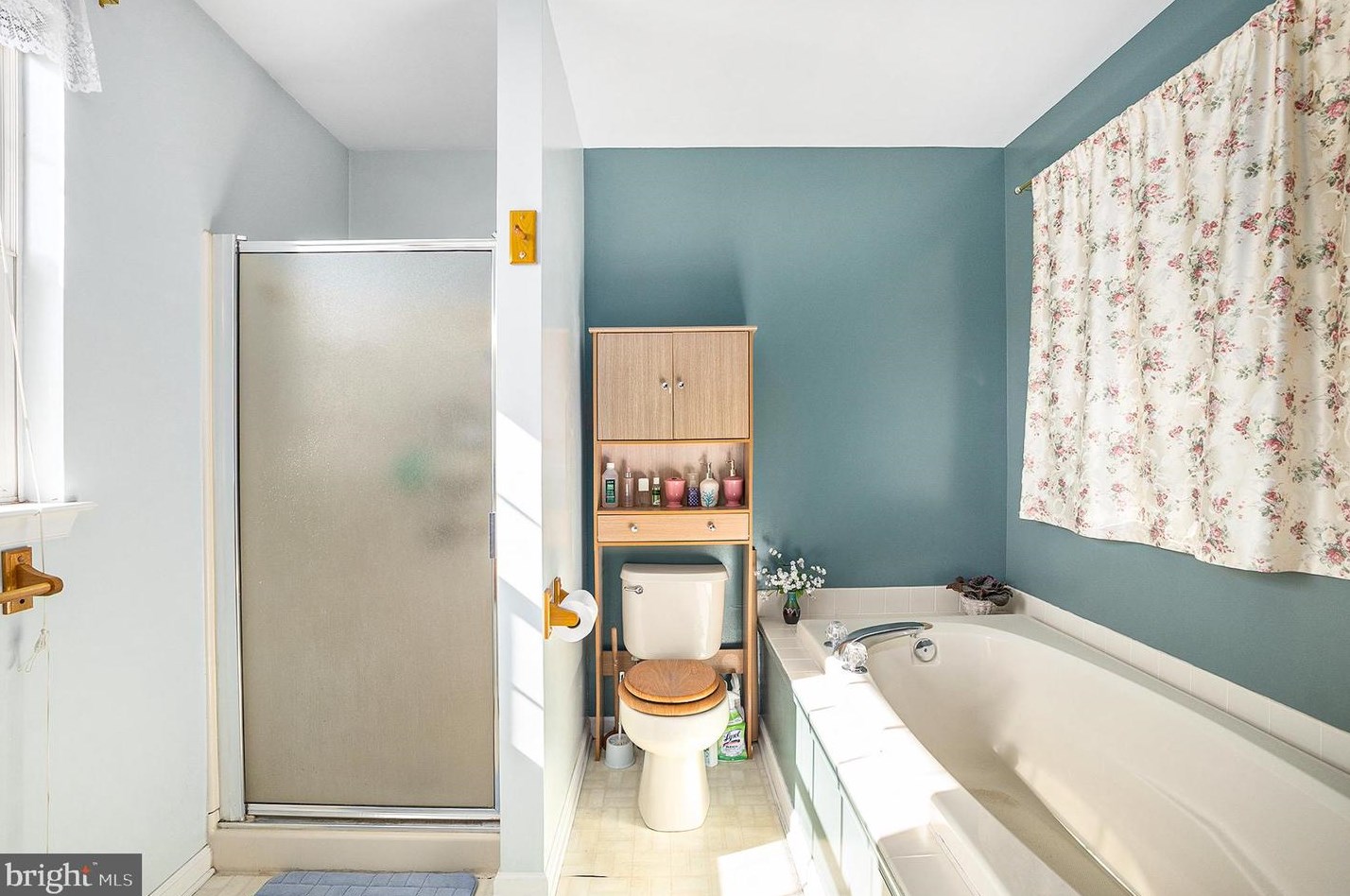 1190 Oxford Cir, Lansdale PA 19446-6657 exterior