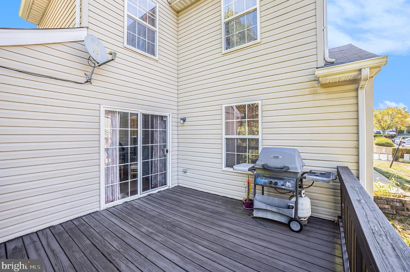 1190 Oxford Cir, Lansdale PA 19446-6657 exterior