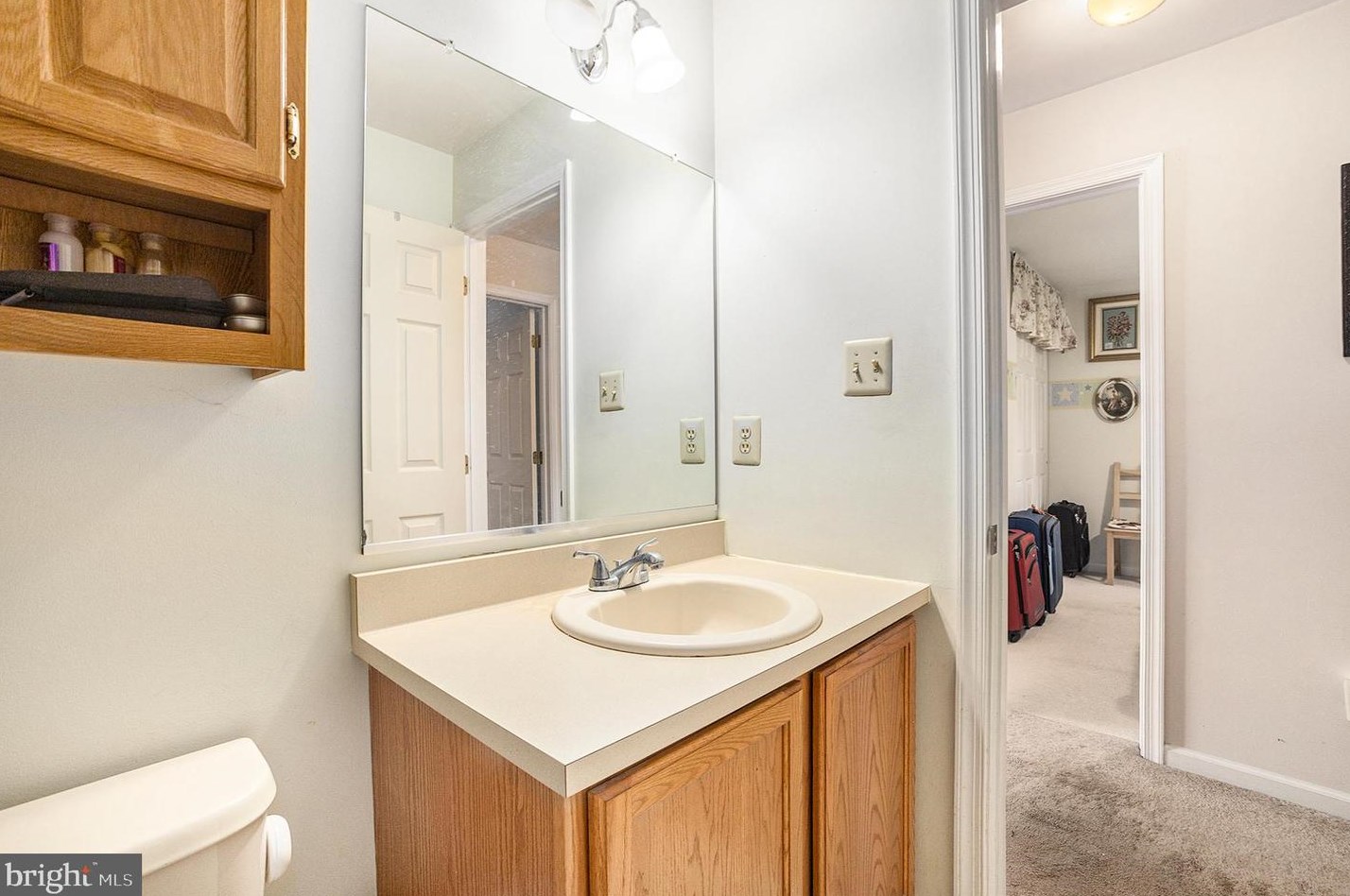 1190 Oxford Cir, Lansdale PA 19446-6657 exterior