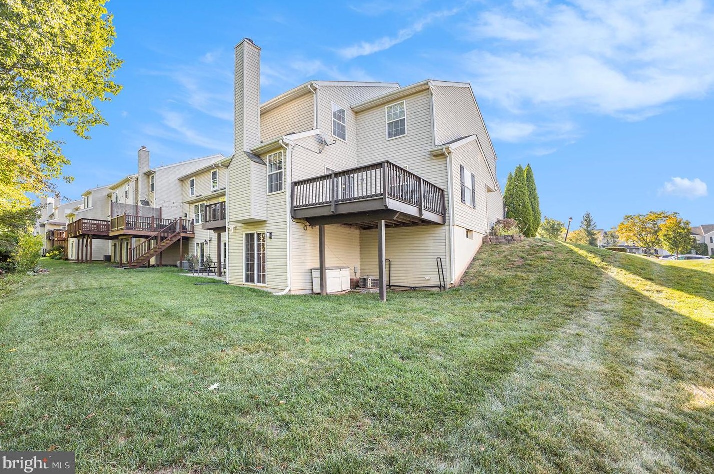 1190 Oxford Cir, Lansdale PA 19446-6657 exterior