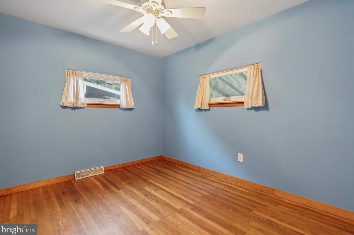 609 Garfield Ave, Ardsley PA 19038-1909 exterior