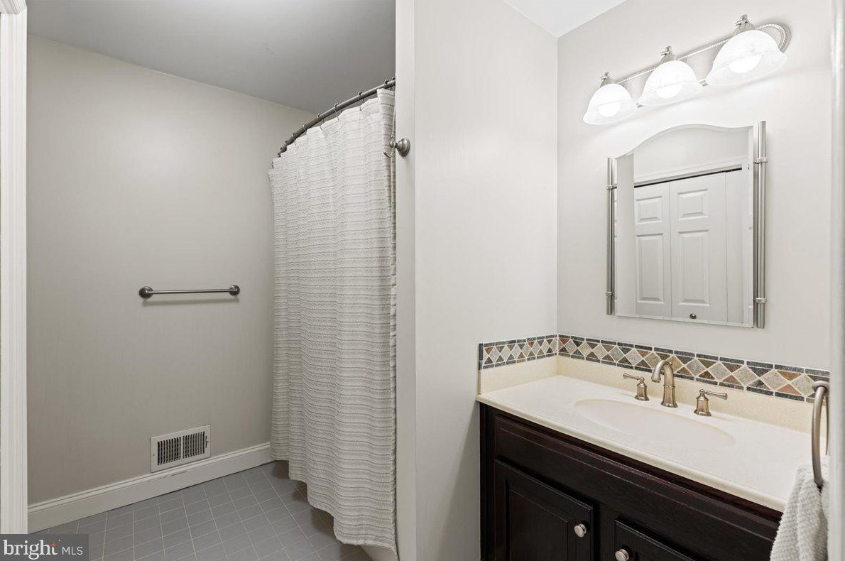 1403 Reagan Ct, Norristown PA  19403-5257 exterior