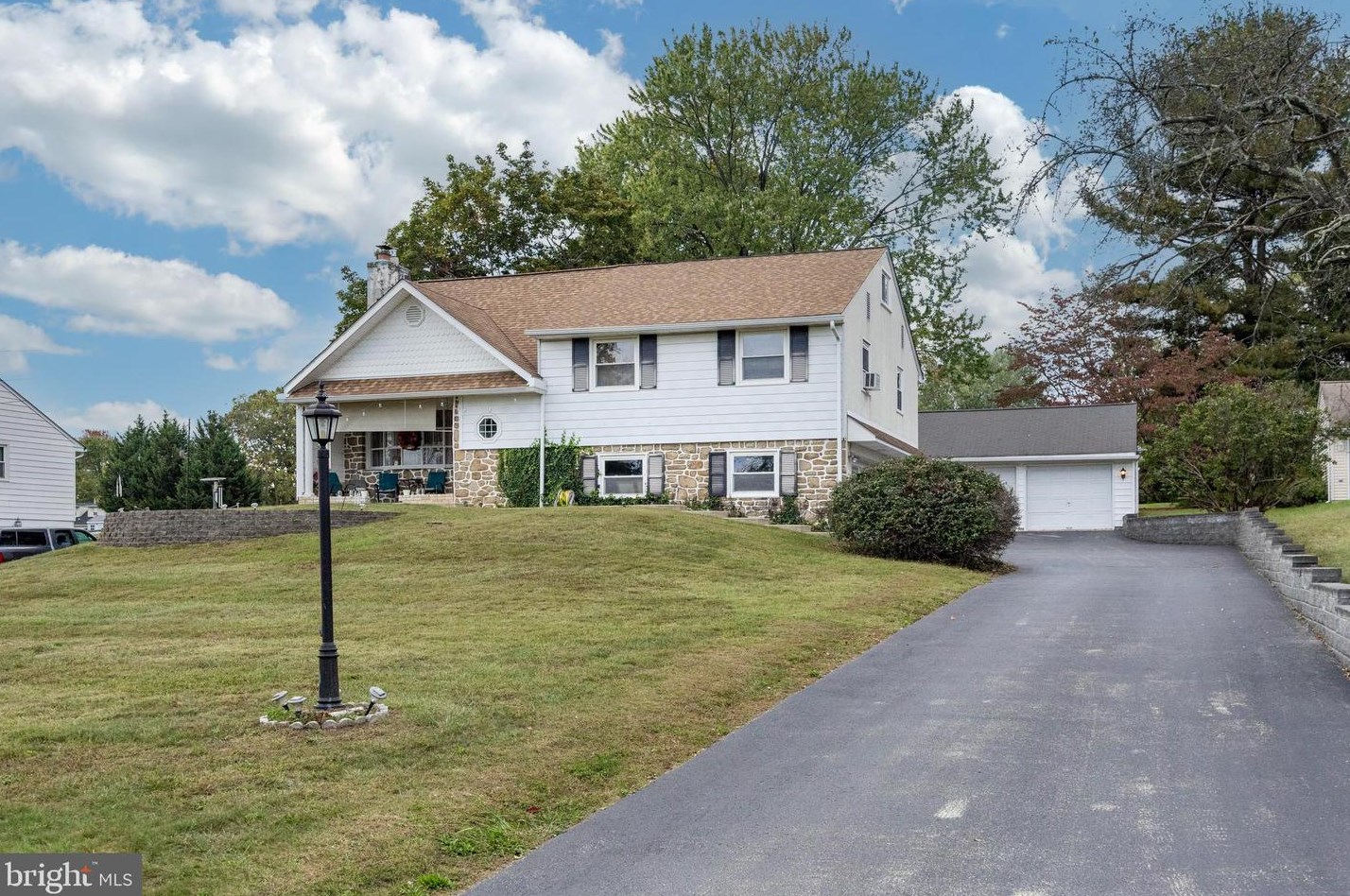 1027 Windy Hill Rd, Norristown PA  19403-1024 exterior