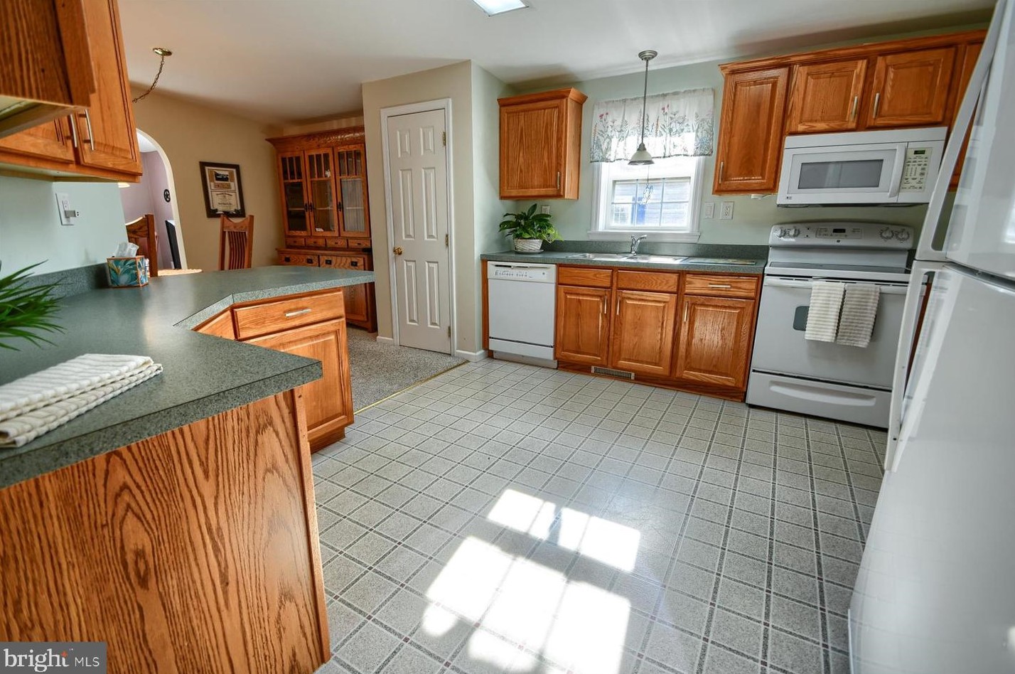 3017 Inkberry Cir, North Wales PA 19454-4440 exterior