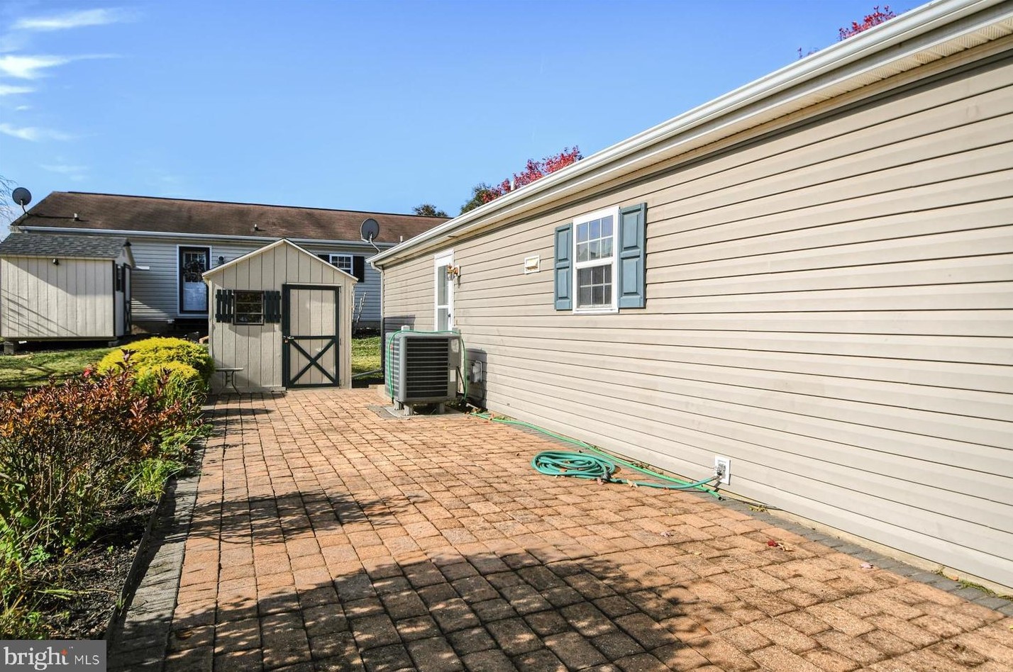 3017 Inkberry Cir, North Wales PA 19454-4440 exterior