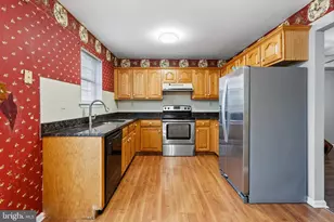 34 2nd St, Bridgeport, PA 19405 - Photo 9