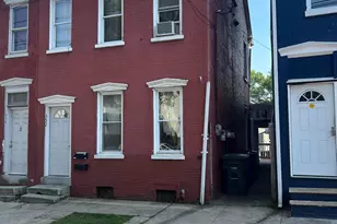 352 Beech St, Pottstown, PA 19464 - Photo 1