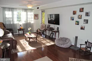 121 Woodstream, Norristown, PA 19403 - Photo 3