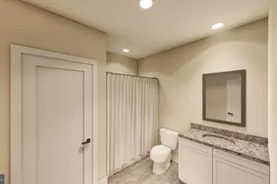 30 W Broad St, Souderton, PA 18964 - Photo 25